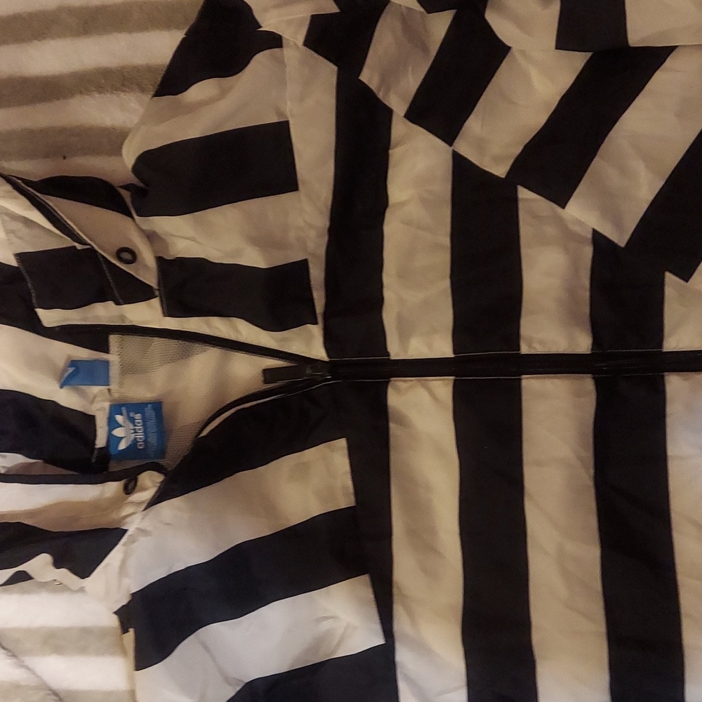 Adidas - Picture 2 of 3